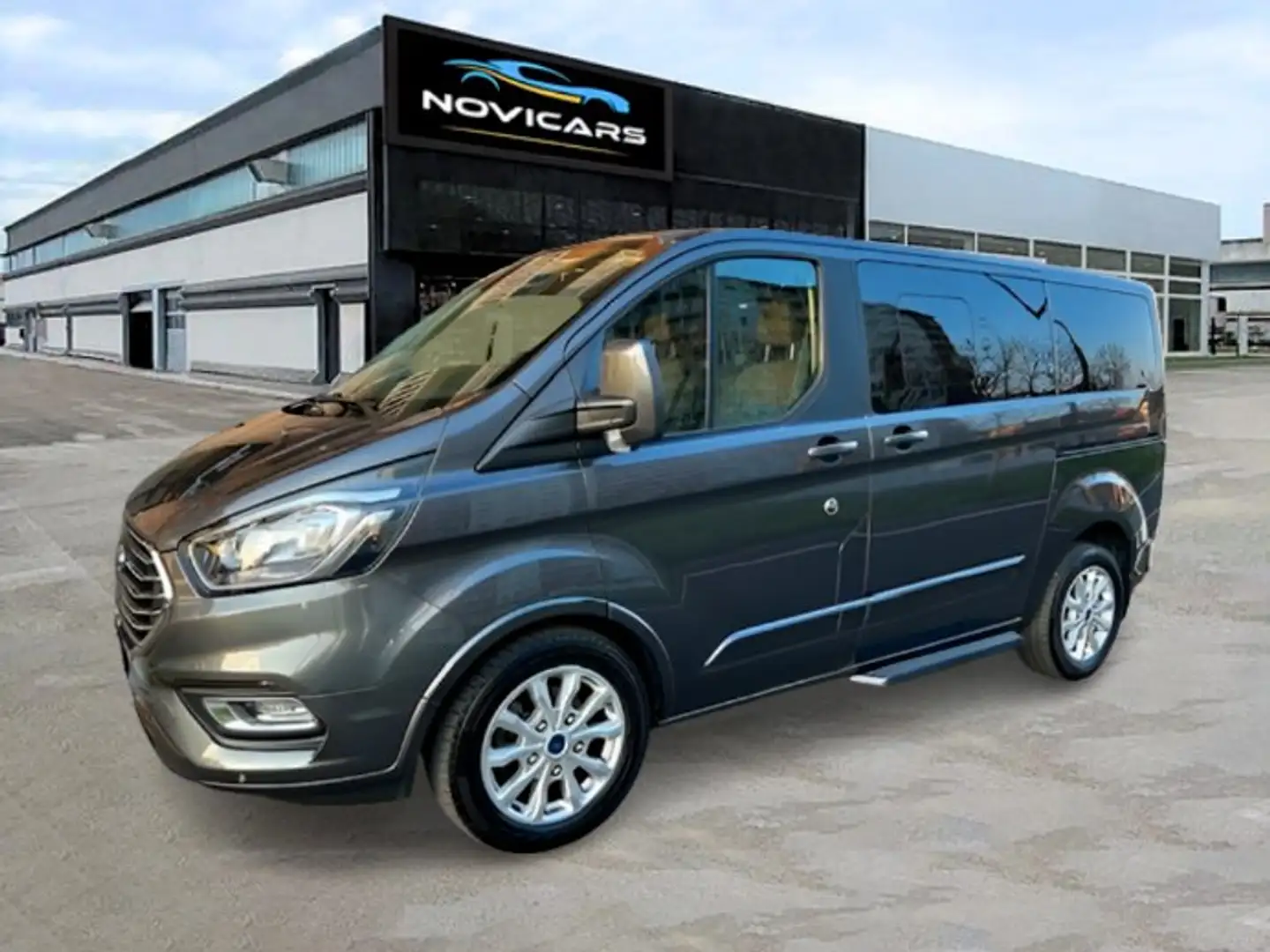 Ford Tourneo Custom 310 2.0 tdci 170cv Titanium L1H1 auto E6.2 Сірий - 1