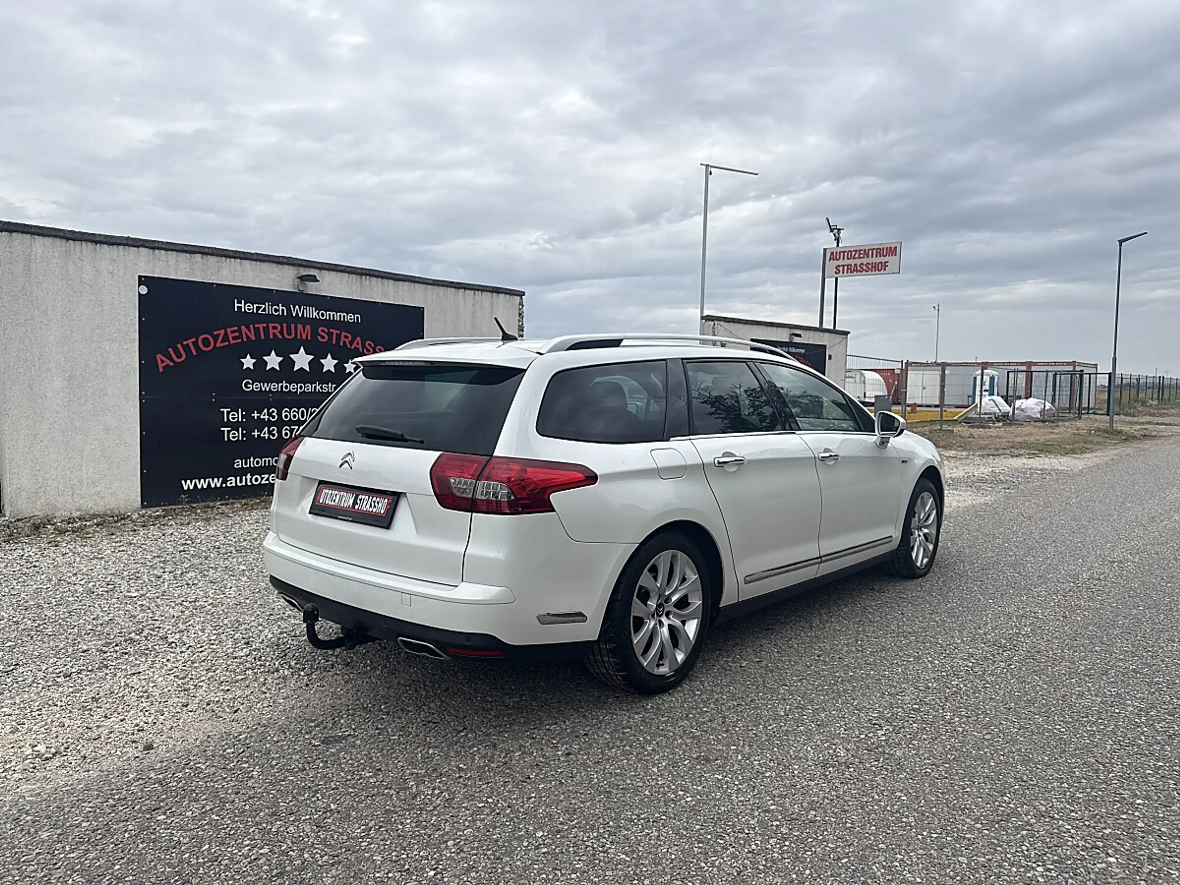 Citroen C5 Tourer BlueHDi 180 EAT6 Exclusive — photo 4