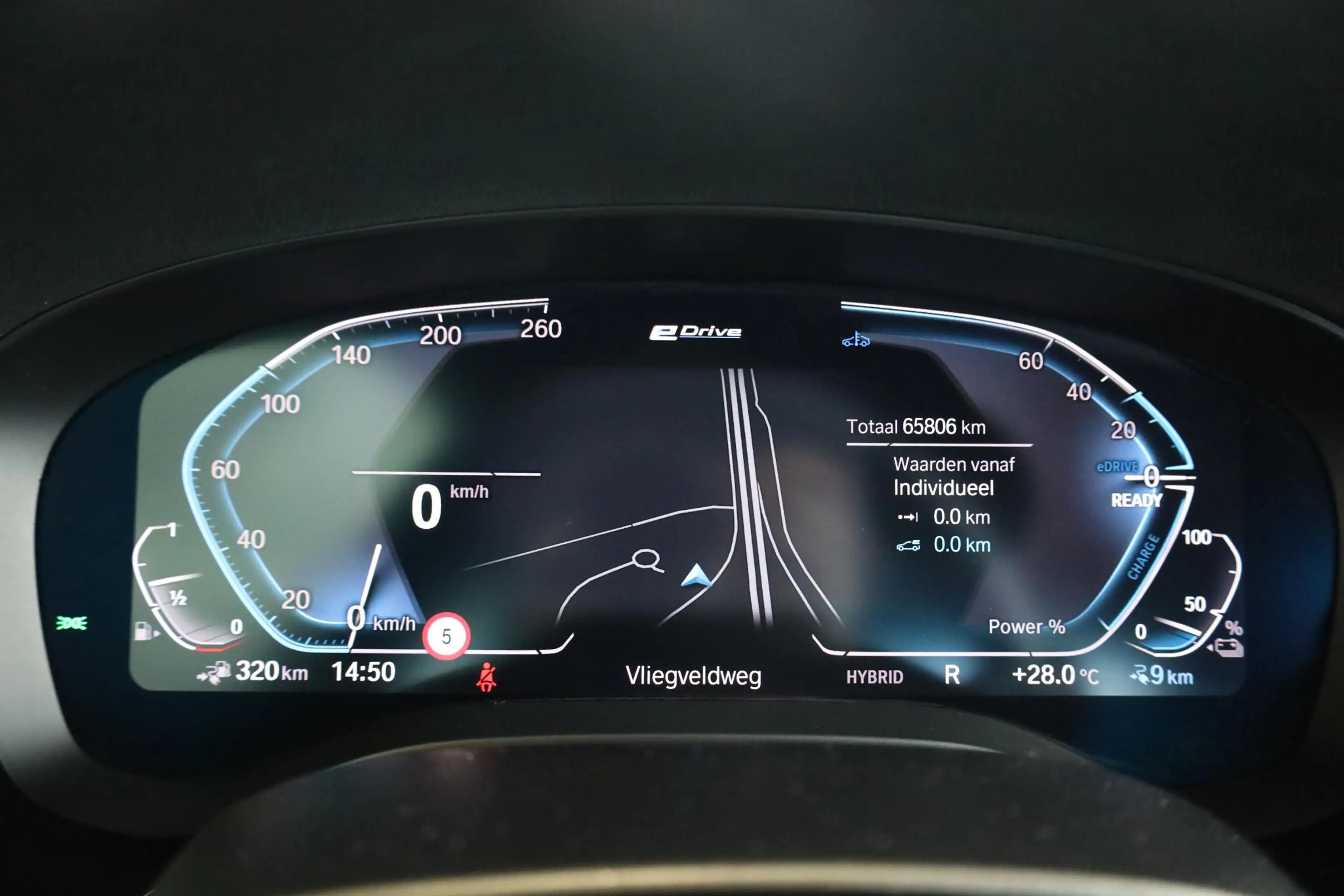 BMW 545 5 Serie Sedan 545e xDrive High Executive | M Sport — photo 13