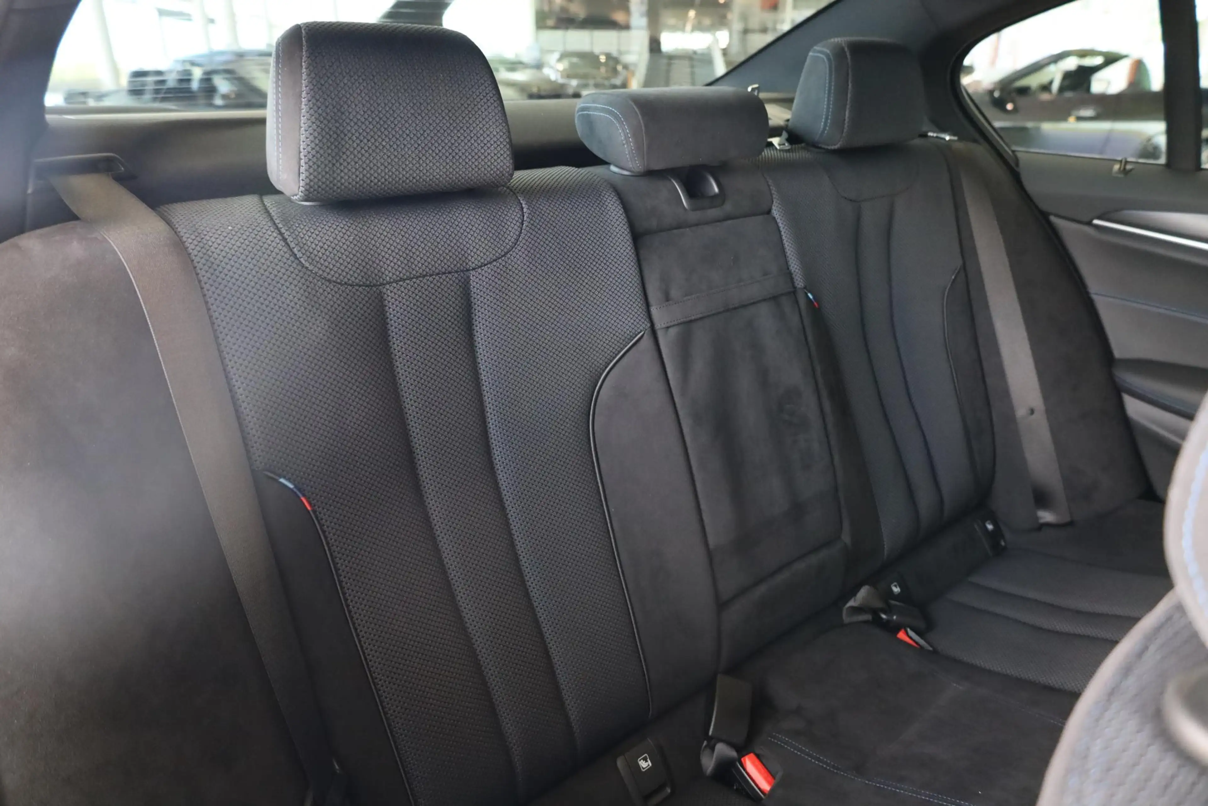 BMW 545 5 Serie Sedan 545e xDrive High Executive | M Sport — photo 10