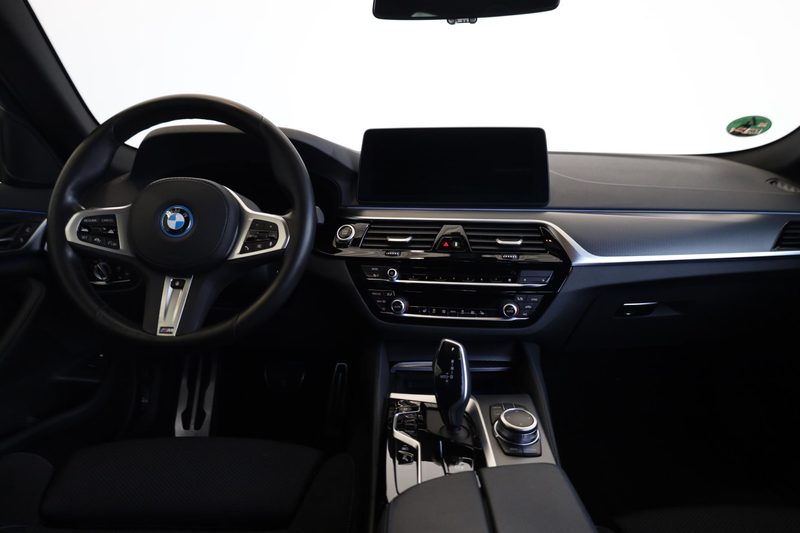 BMW 545 5 Serie Sedan 545e xDrive High Executive | M Sport — photo 11