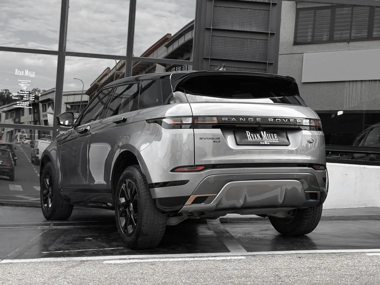 Land Rover Range Rover Evoque 2.0D MHEV R-Dynamic AWD Aut. 150 Grau - 2