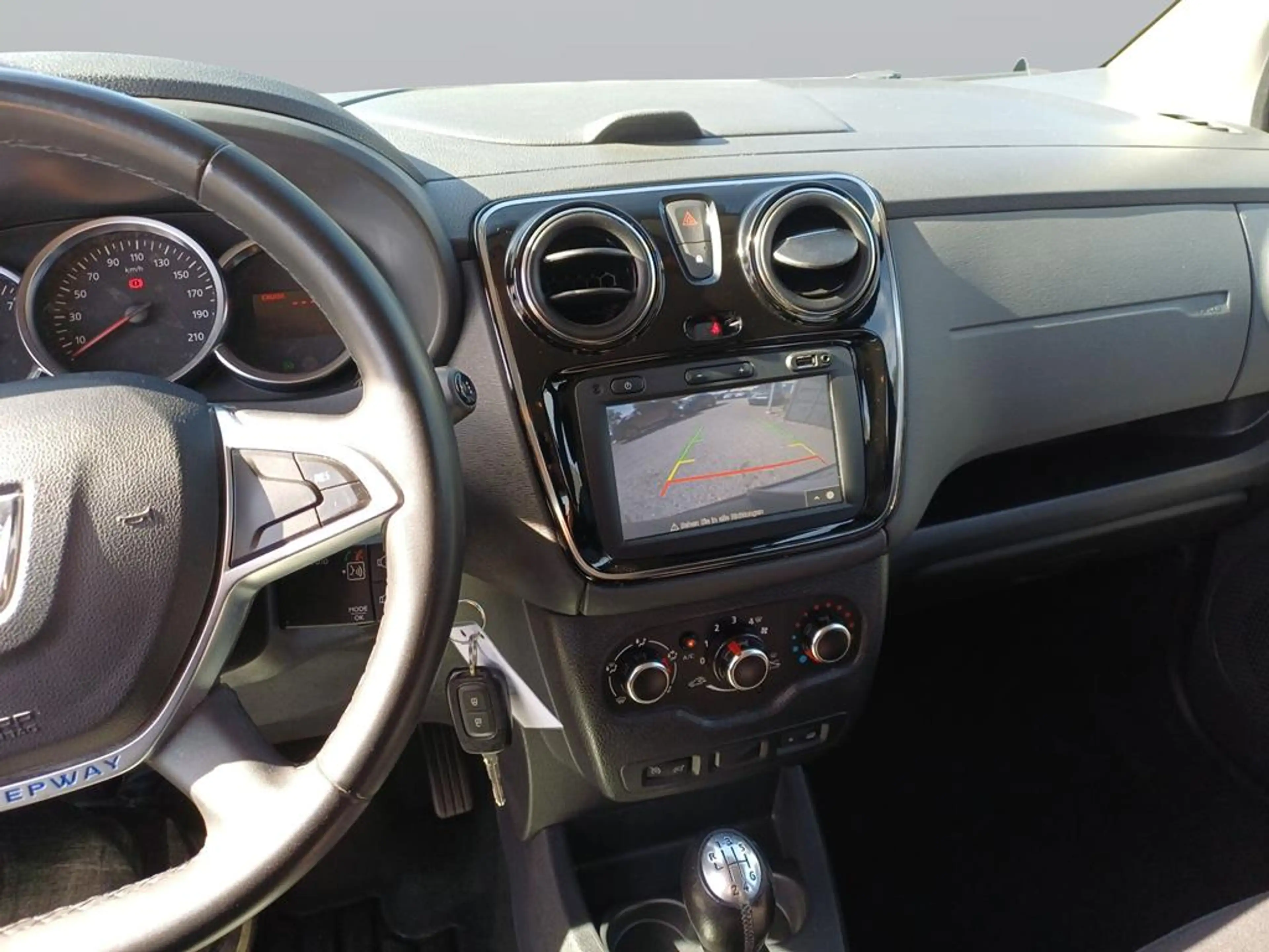 Dacia Lodgy Stepway — photo 12