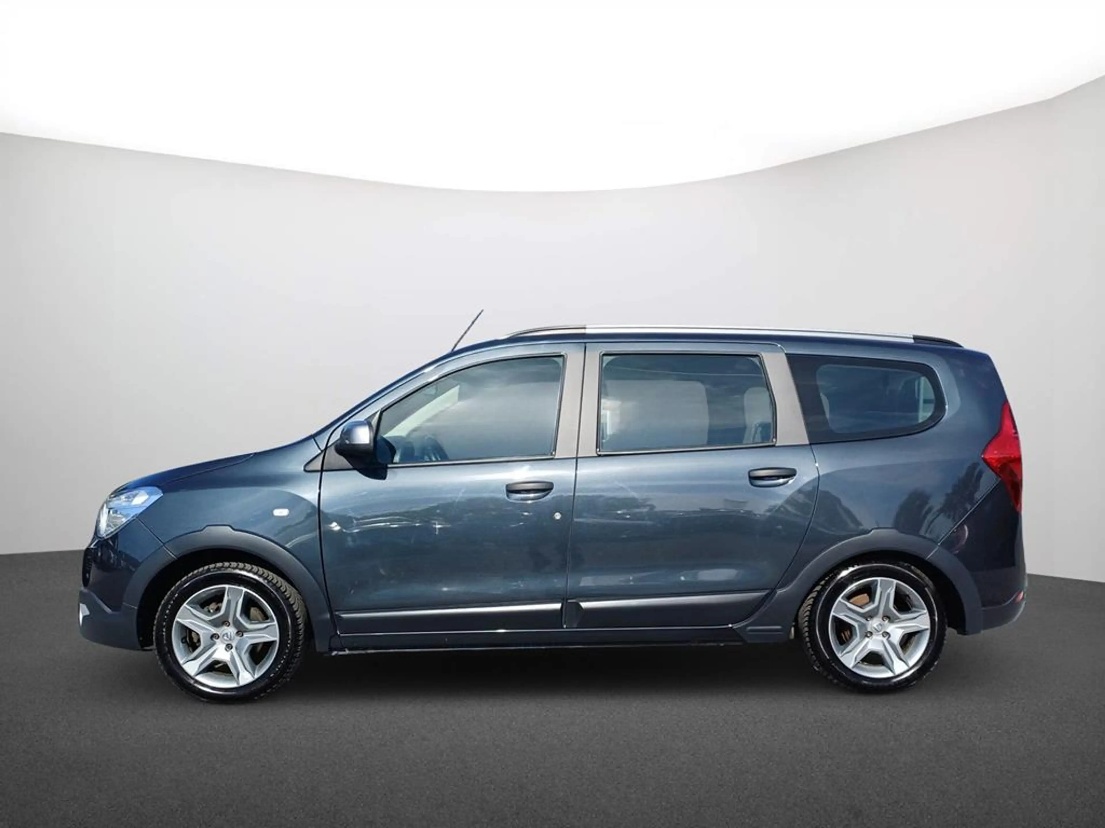Dacia Lodgy Stepway — photo 4