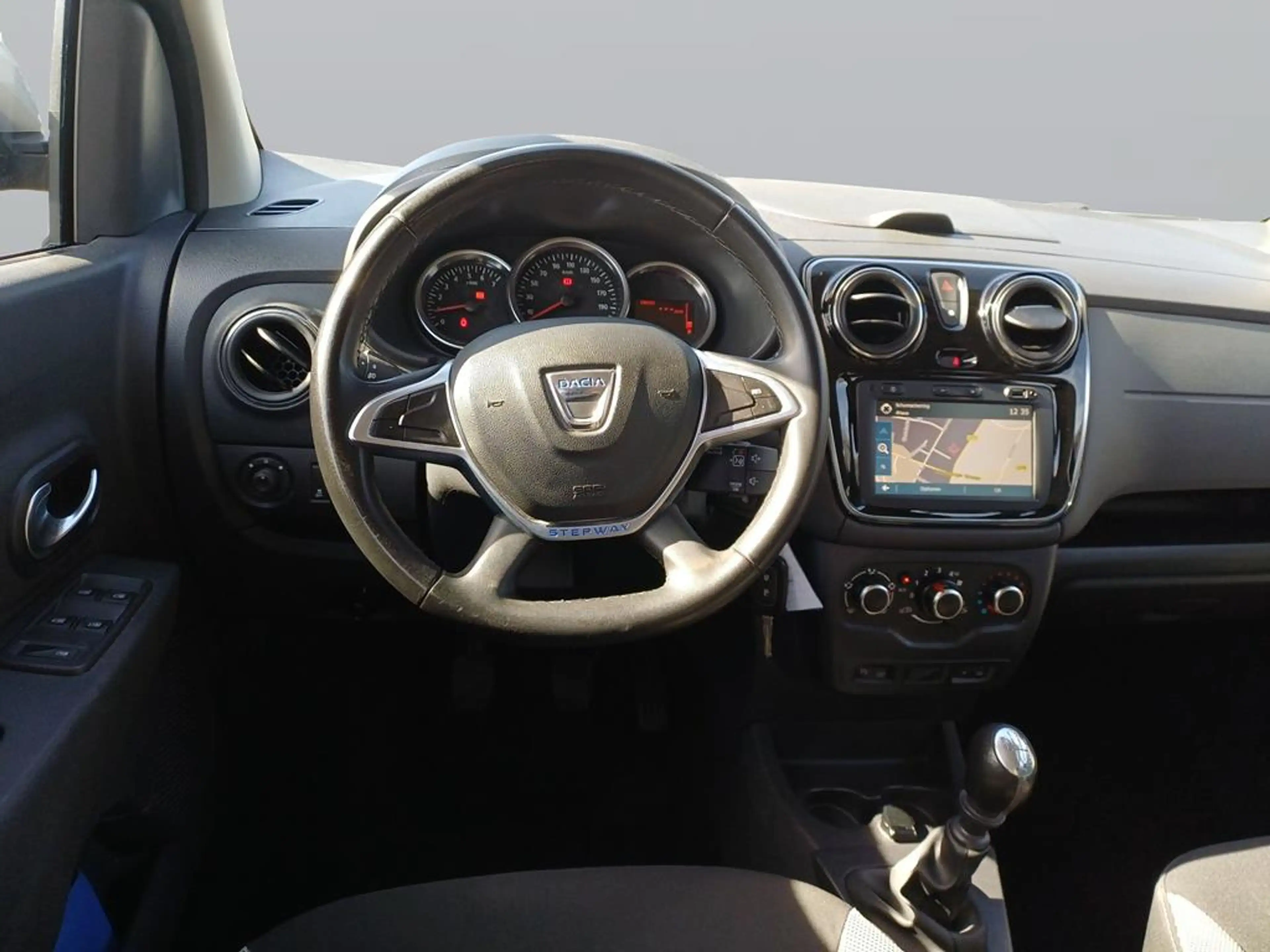 Dacia Lodgy Stepway — photo 13