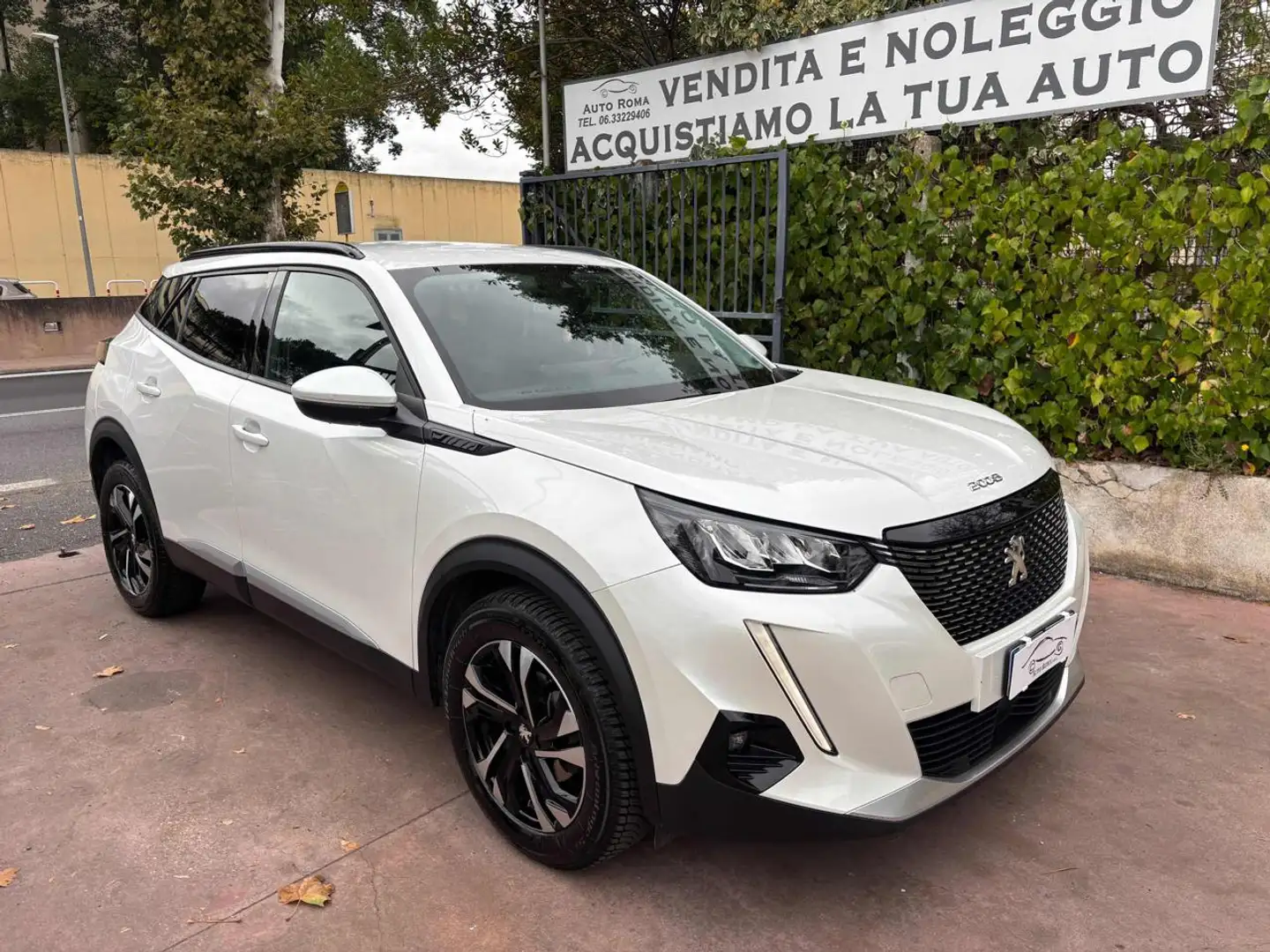 Peugeot 2008 PureTech 130 S&S GT Bianco - 1