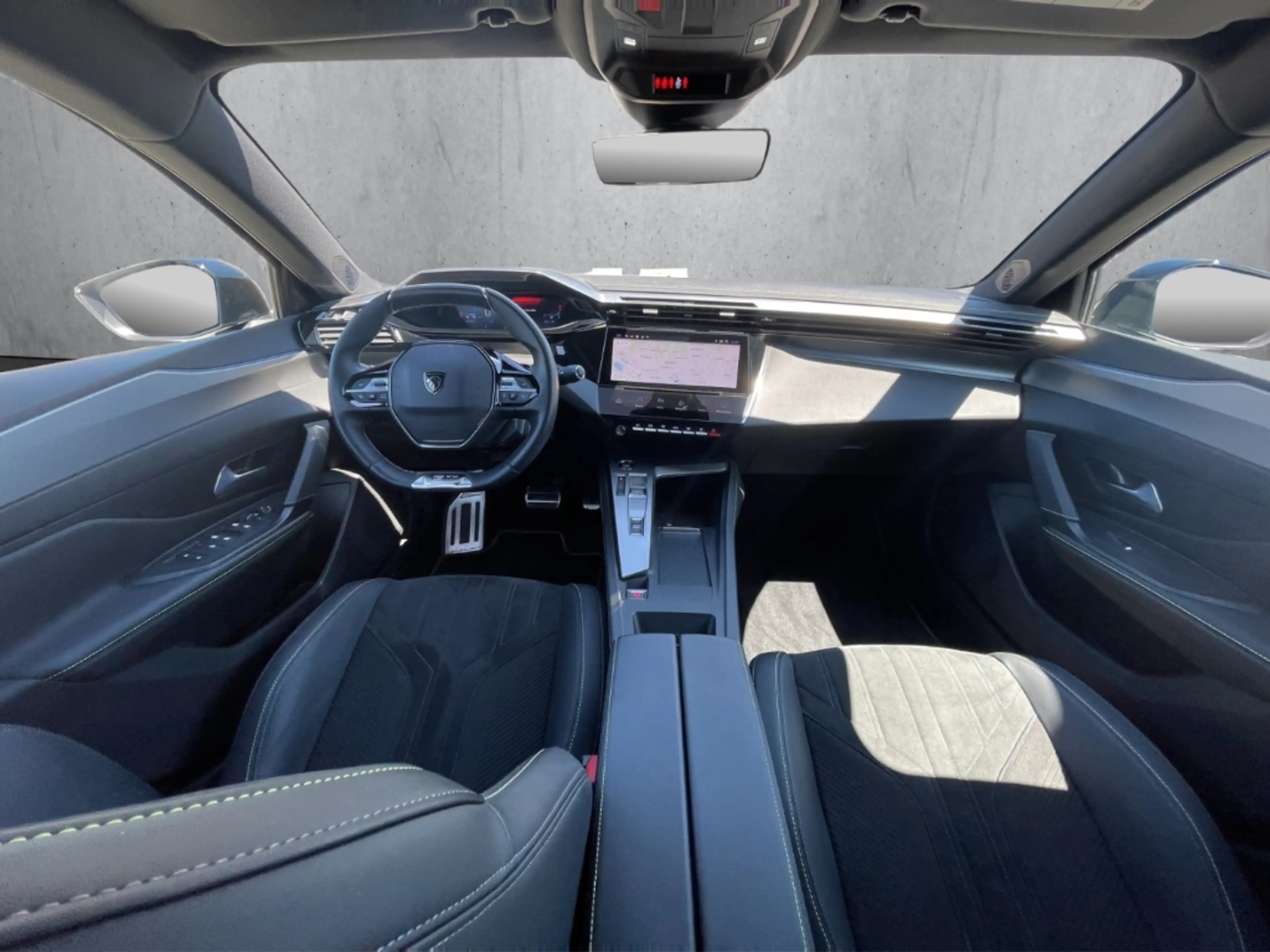 Peugeot 408 GT PureTech 130 EAT8 Navi LED Blendfreies Fernl. K — photo 12