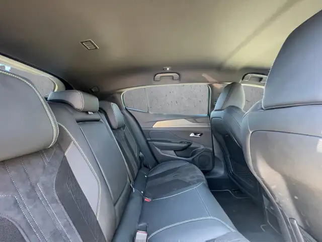 Peugeot 408 view 14