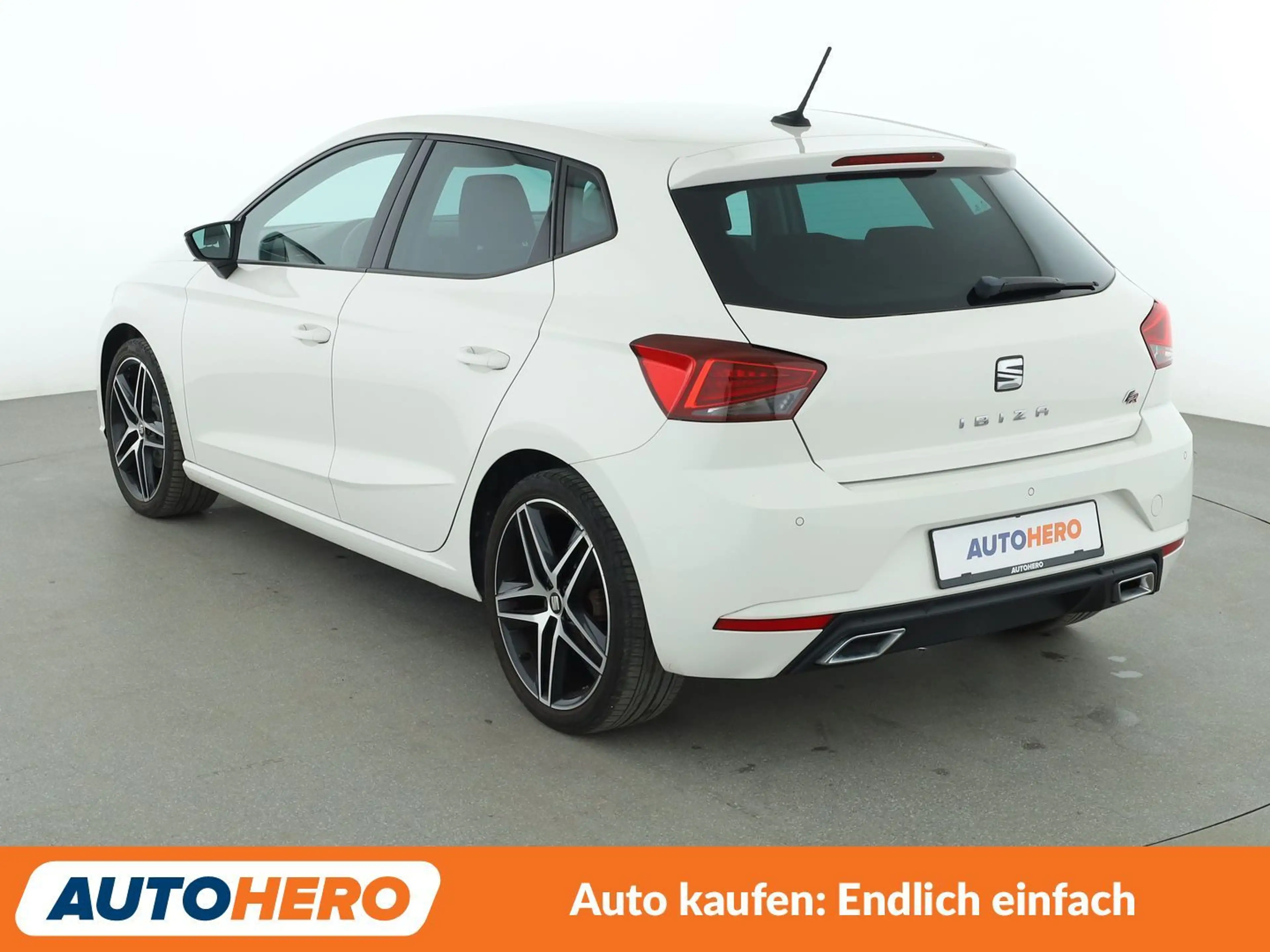 SEAT Ibiza 1.0 TSI FR*NAVI*LED*ACC* — photo 4