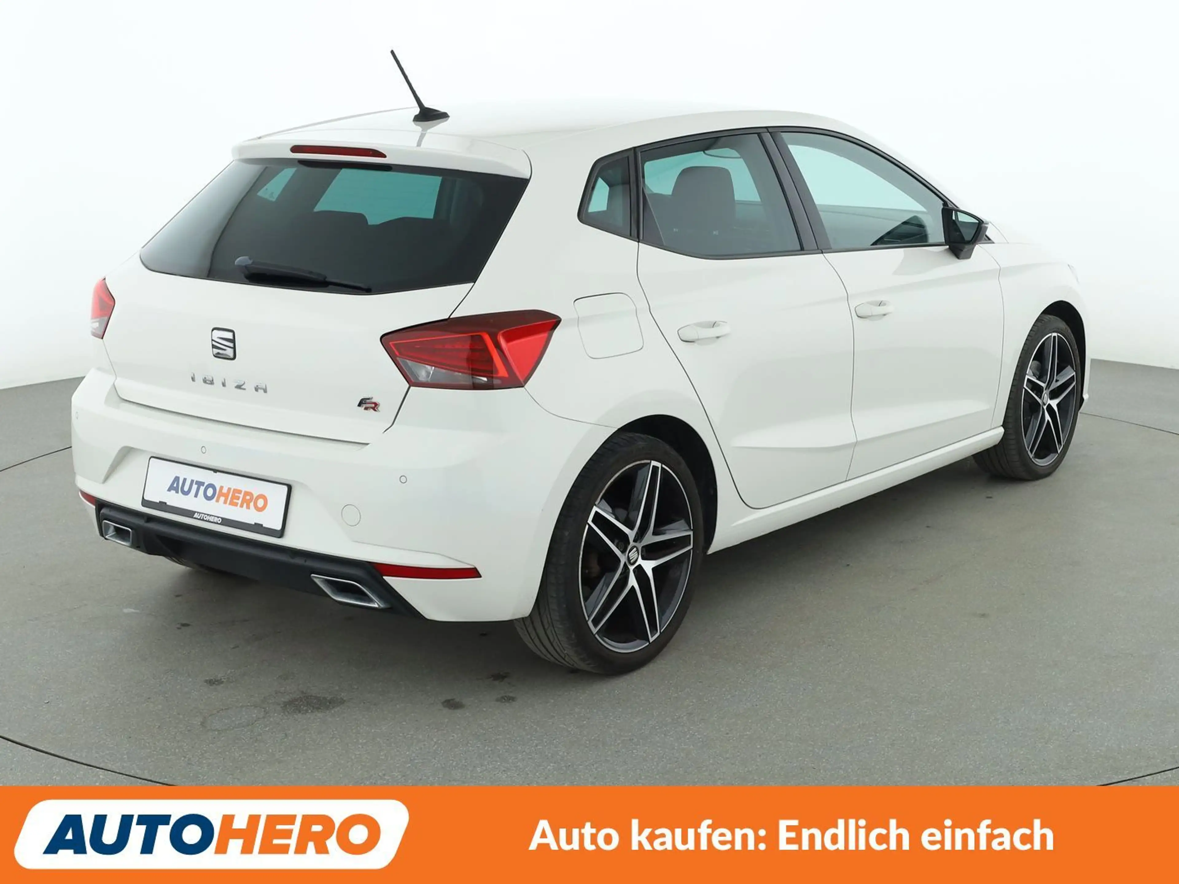 SEAT Ibiza 1.0 TSI FR*NAVI*LED*ACC* — photo 6