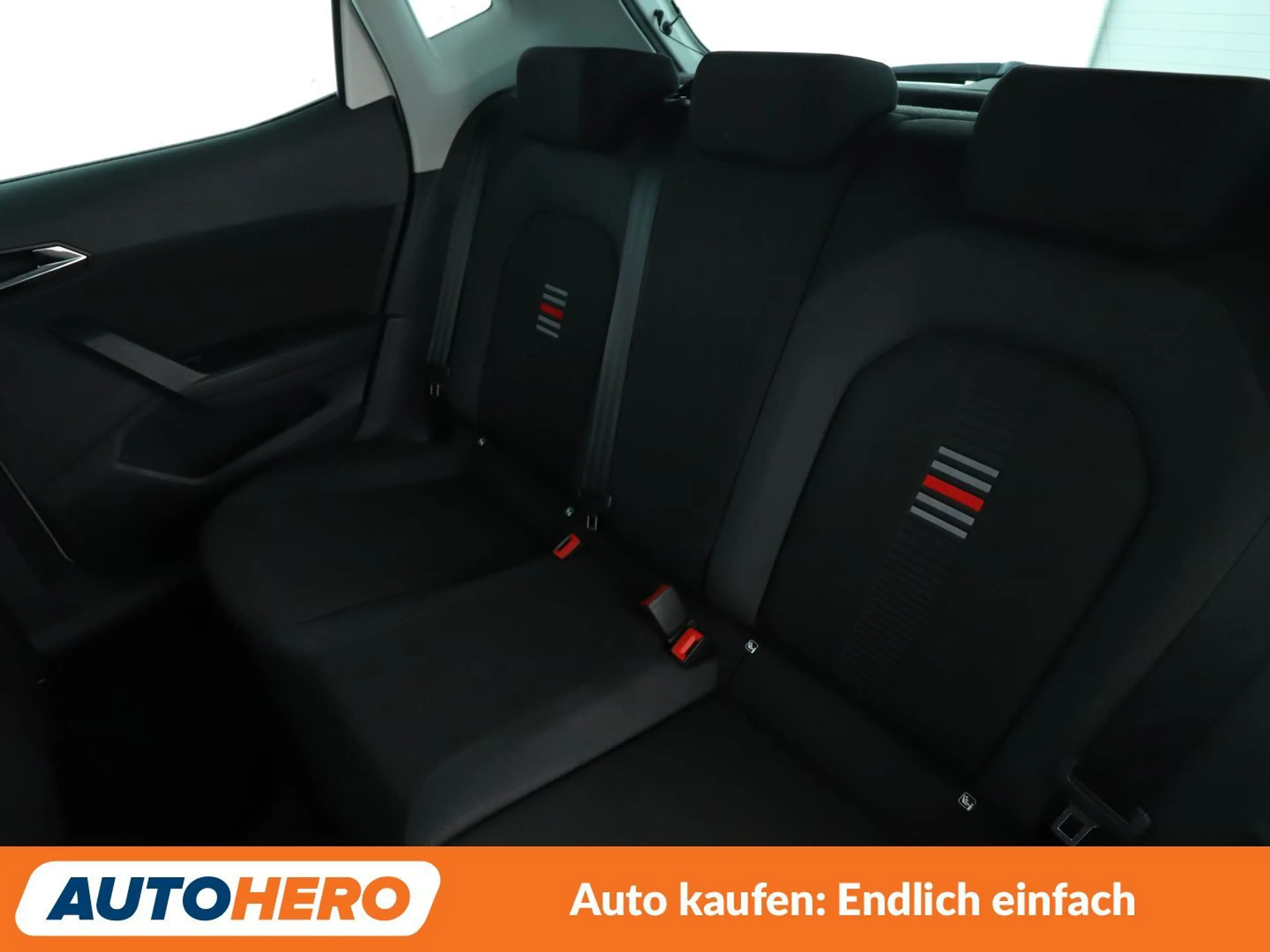SEAT Ibiza 1.0 TSI FR*NAVI*LED*ACC* — photo 14