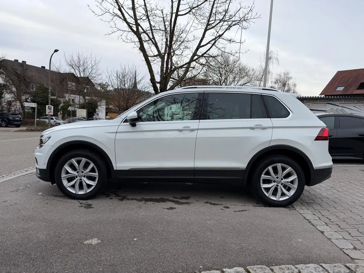 Volkswagen Tiguan Highline BMT/Start-Stopp 4Motion Weiß - 2