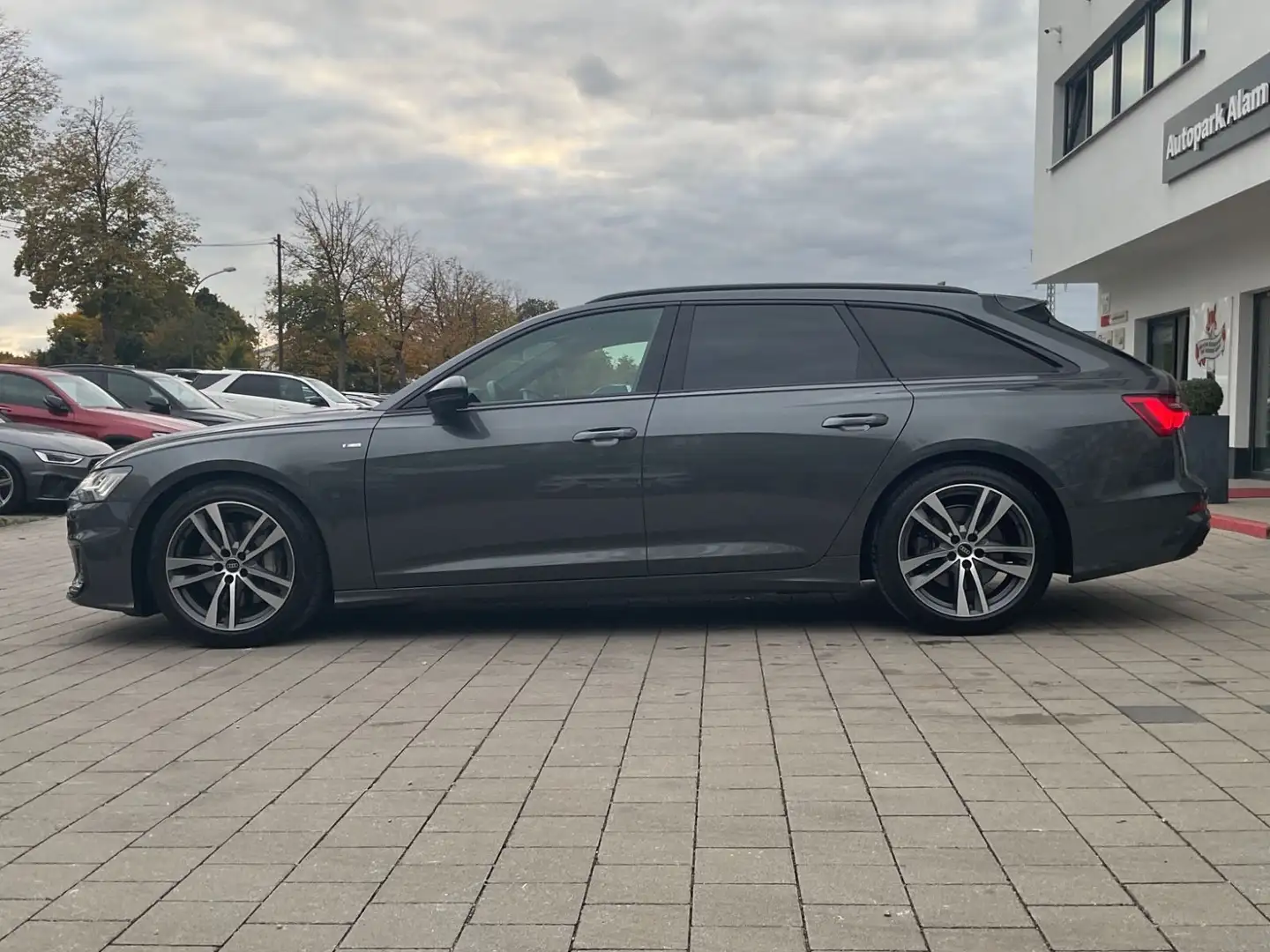 Audi A6 Av. 50 TDI quattro sport S-Line Matrix  Optik Grijs - 2