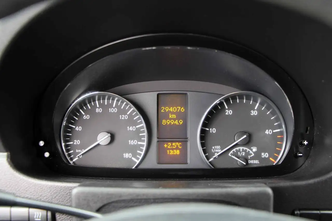 Mercedes-Benz Sprinter снимка Mercedes-Benz Sprinter
