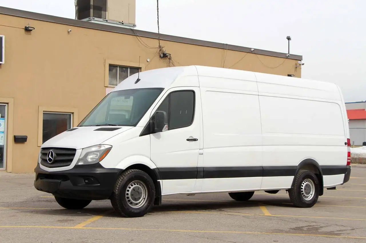 Mercedes-Benz Sprinter снимка Mercedes-Benz Sprinter