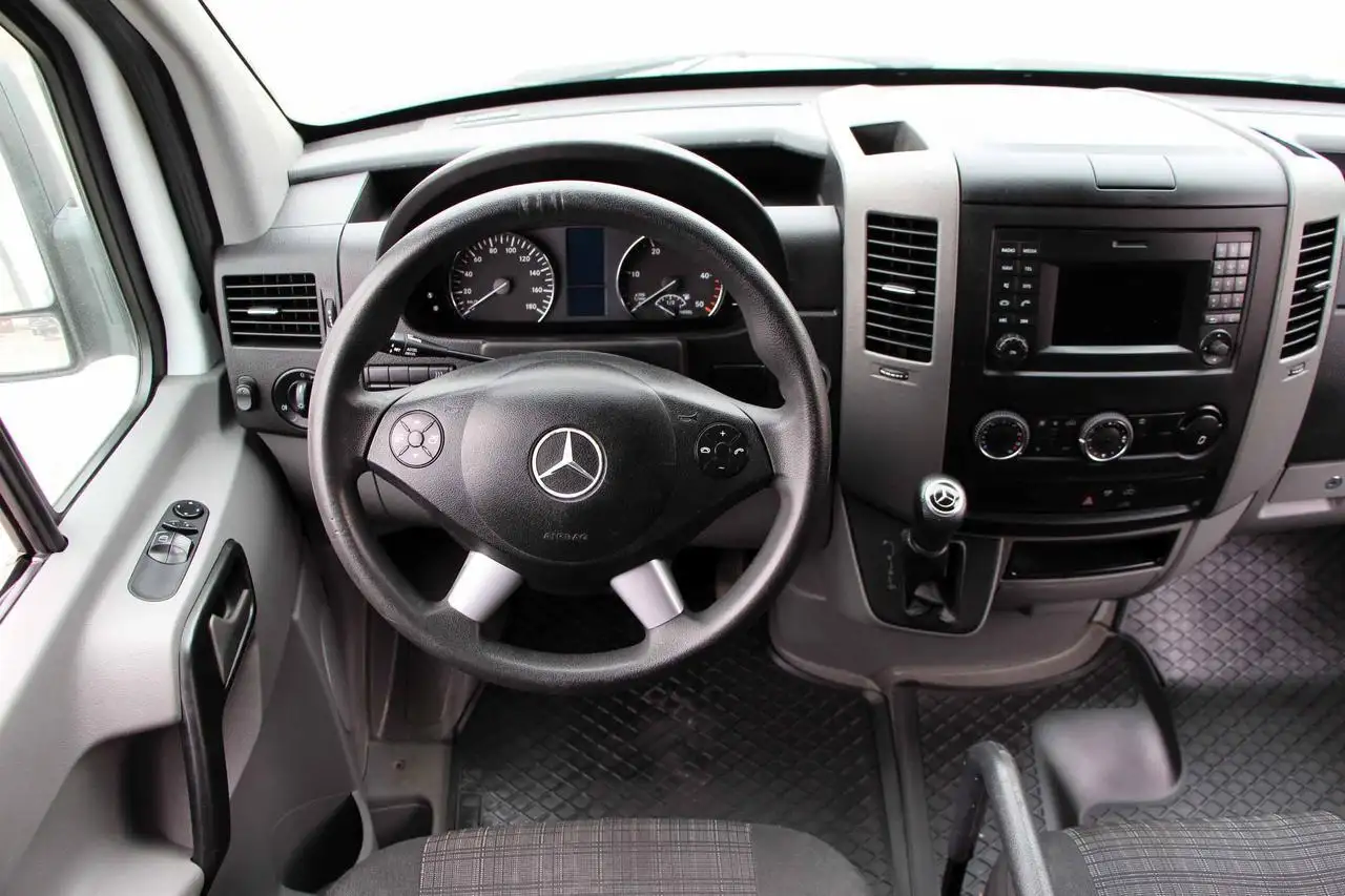 Mercedes-Benz Sprinter снимка Mercedes-Benz Sprinter