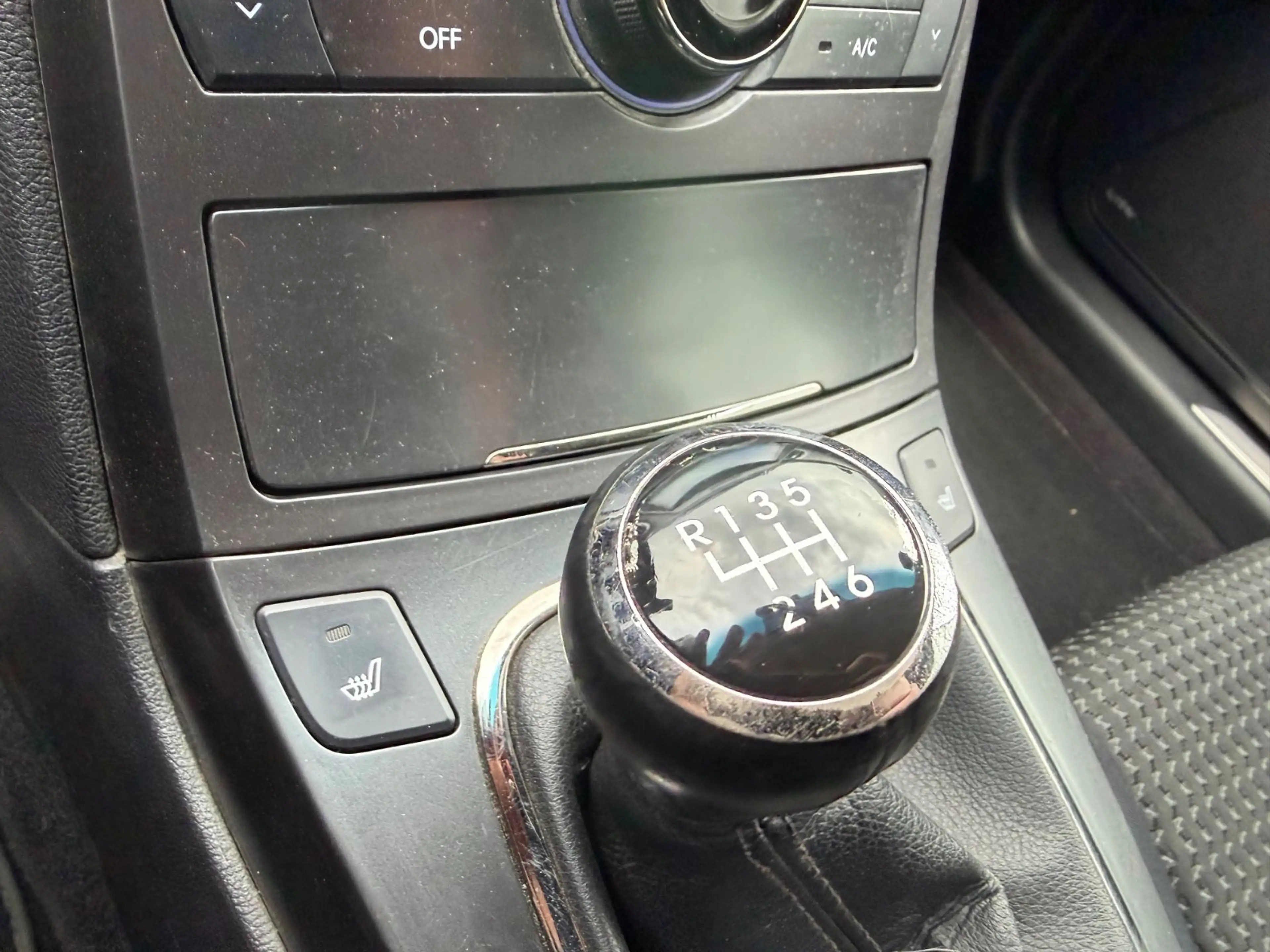 Hyundai Genesis 2.0T Keyless Go Kamera Soundsystem — photo 12