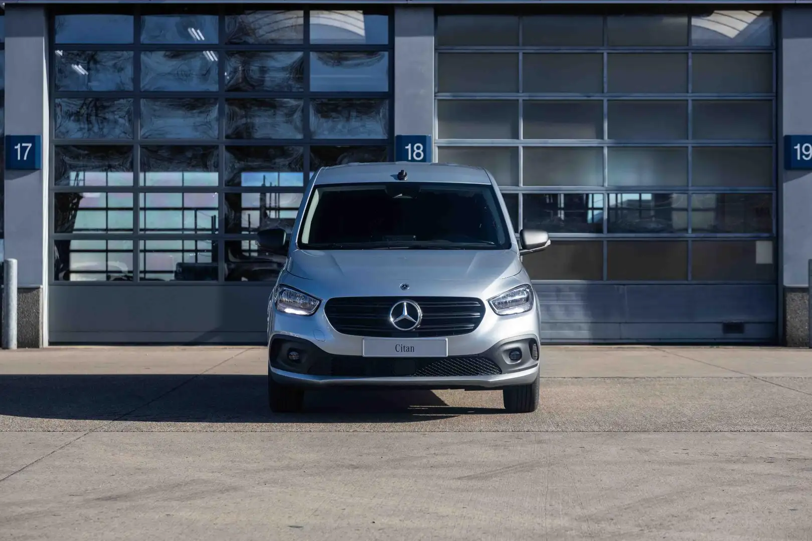 Mercedes-Benz Citan 113 L1 Pro auto Argent - 2