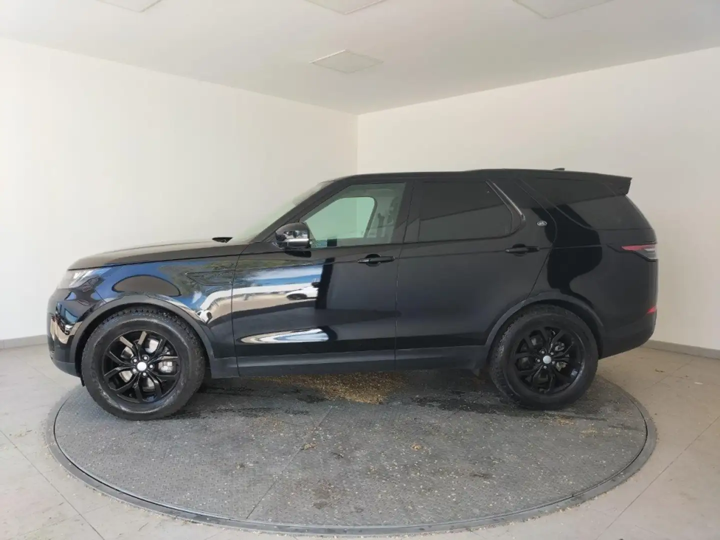 Land Rover Discovery 2.0SD4 SE Aut. Black - 2
