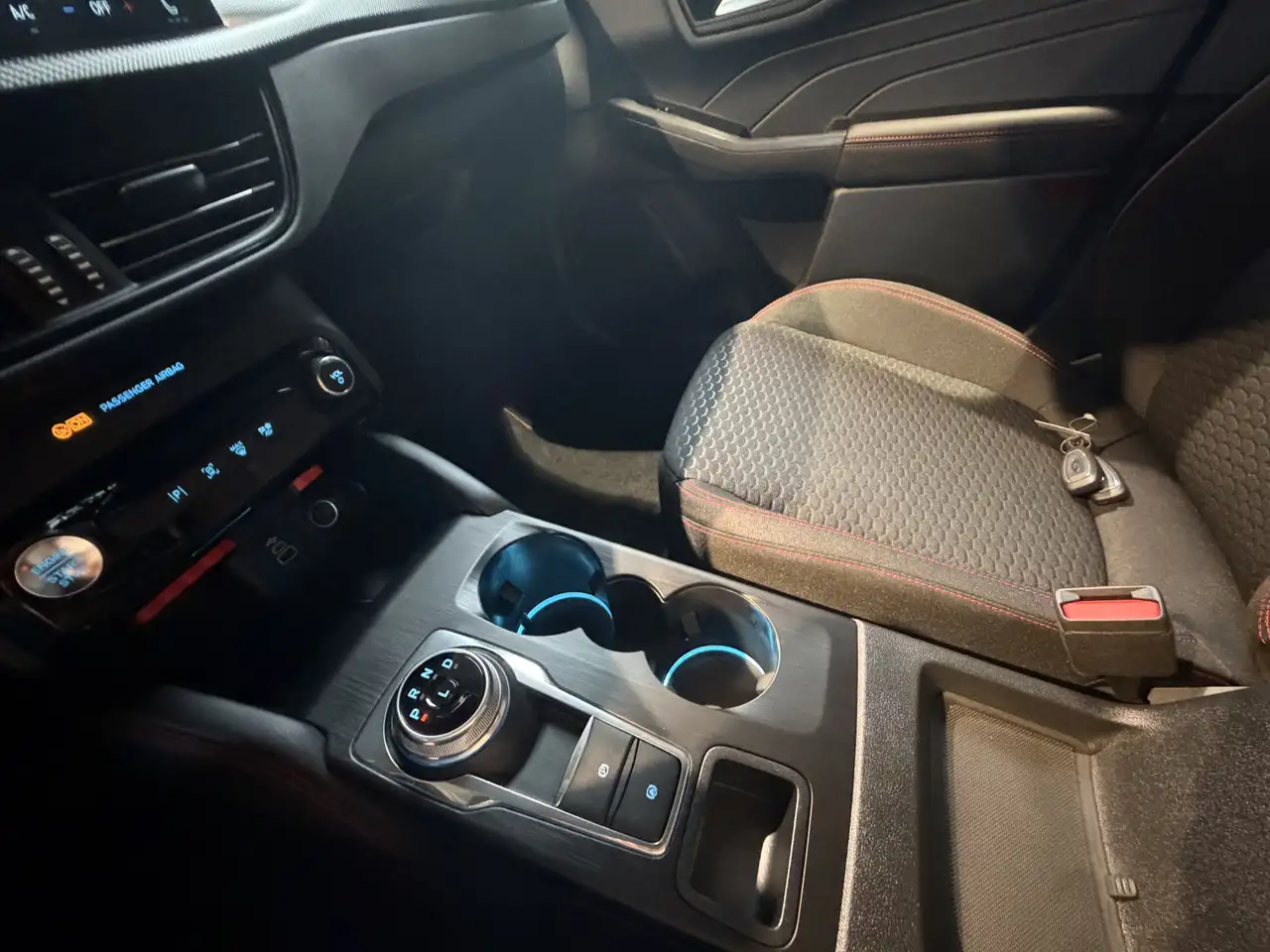 Ford Kuga 2.5 PHEV ST-Line WINTERPAKKET VERWARMD STUUR/S, миниатюра 28