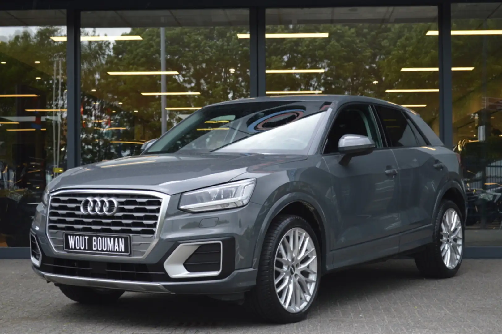 Audi Q2 35 TFSI Sport Aut. Led Navi Clima Cruise CarPlay P Grey - 2