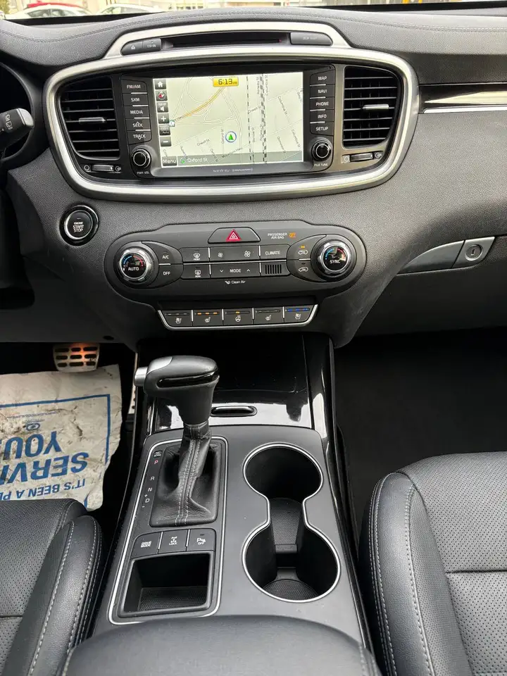 Kia Sorento снимка Kia Sorento