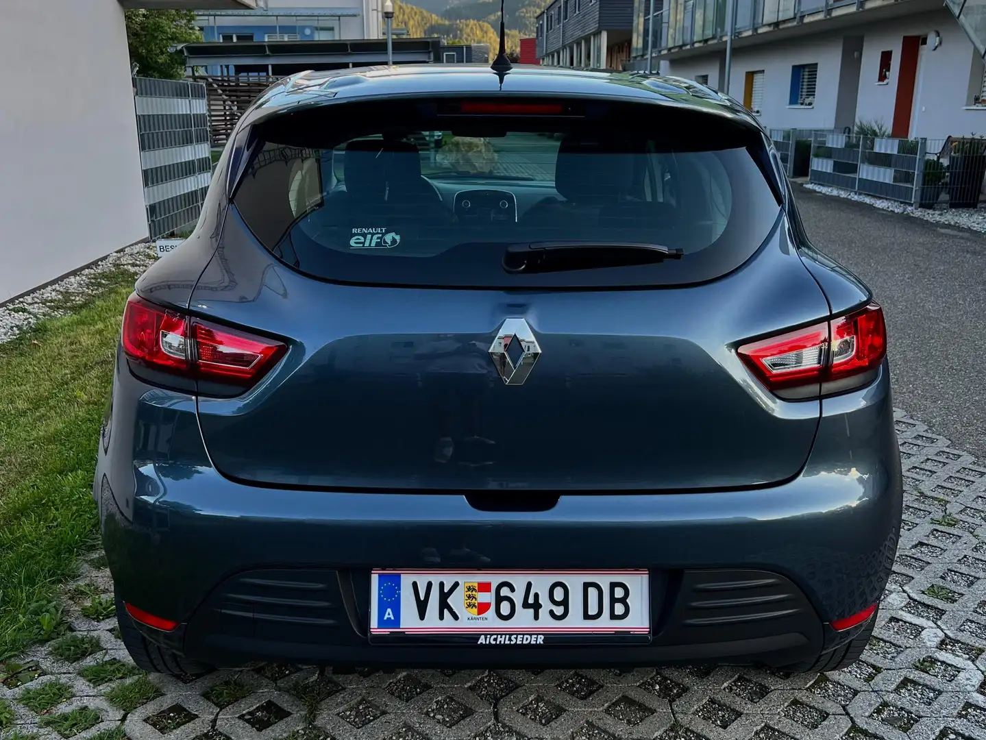 Renault Clio Clio Life TCe 75 Life Grau - 2