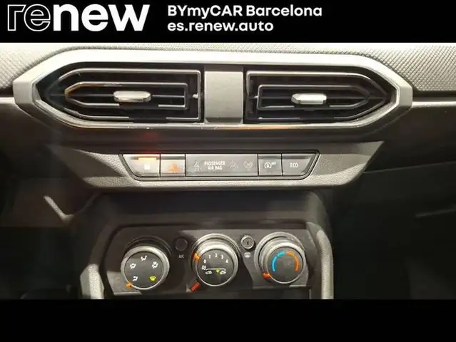 Dacia Sandero view 13