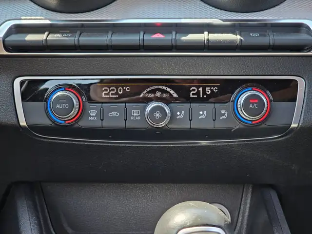 Audi Q2 view 10