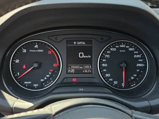 Audi Q2 view 14