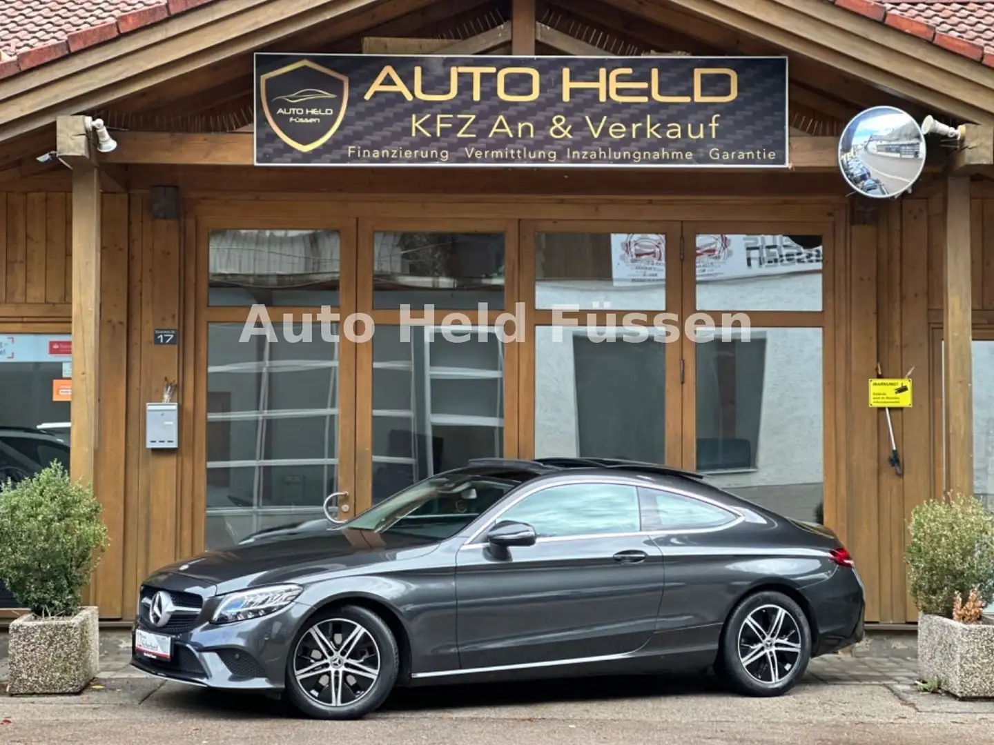 Mercedes-Benz C 220 d Coupe Aut Pano Kam TTW LED Grau - 1