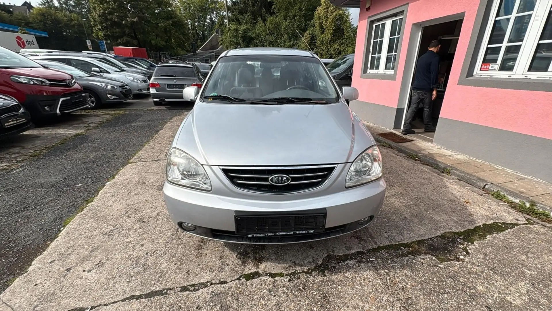 Kia Carens 2.0 CRDi EX Van Silber - 2