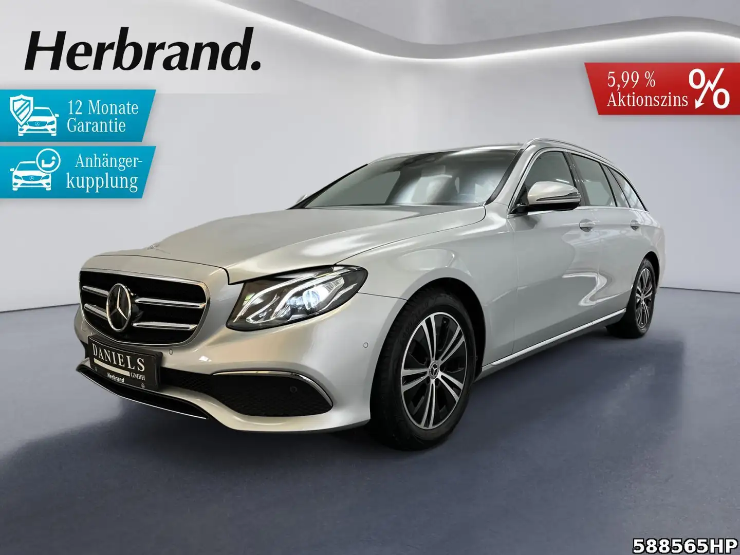 Mercedes-Benz E 220 d T Avantgarde AHK LED Distronic Ambiente+ Silber - 1