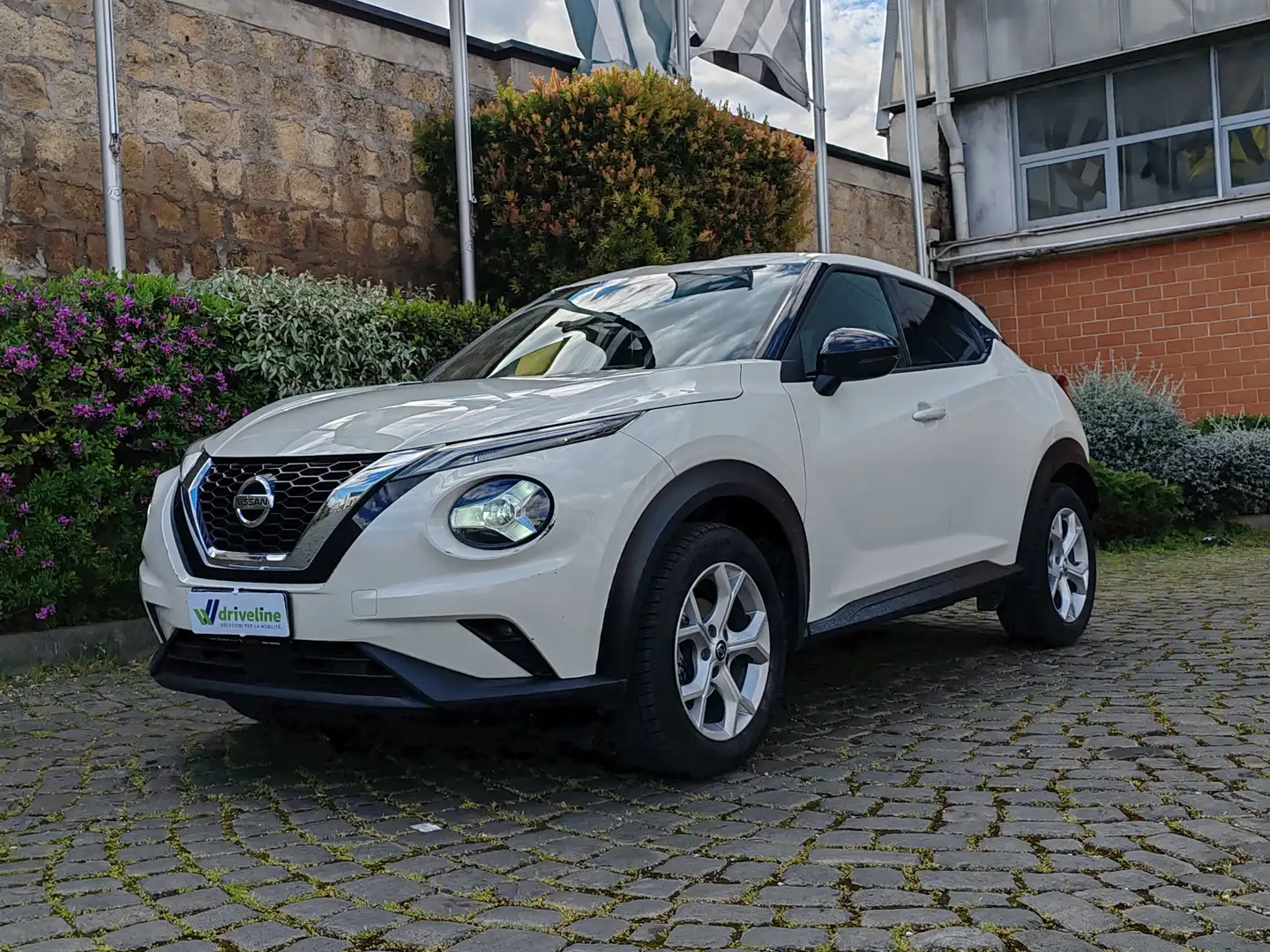 Nissan Juke Juke 1.0 dig-t N-Connecta 114cv dct Blanc - 2