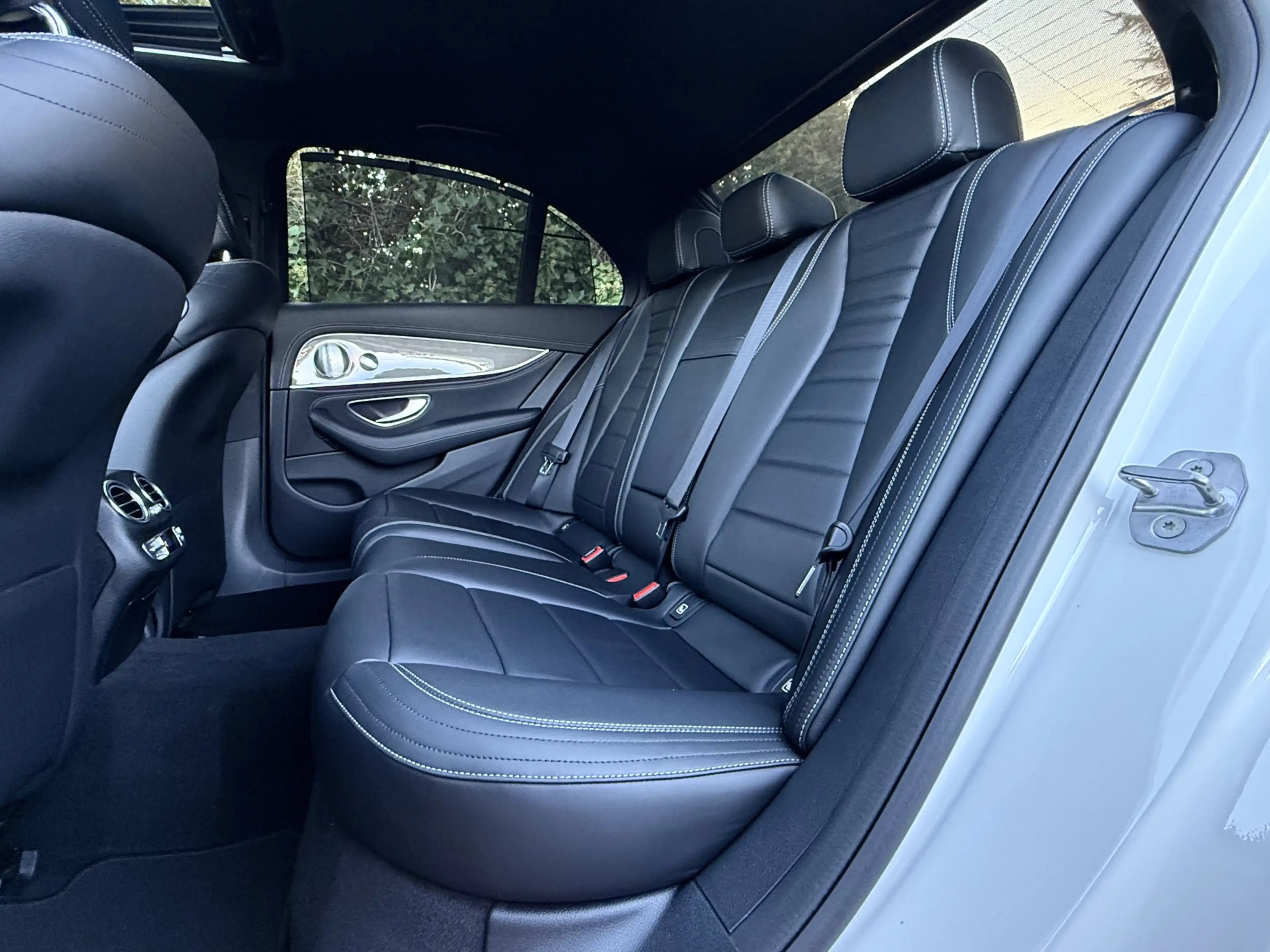 Mercedes-Benz E 350 350d V6 AMG I Luchtvering I Carbon I 20" I VOL! — photo 47