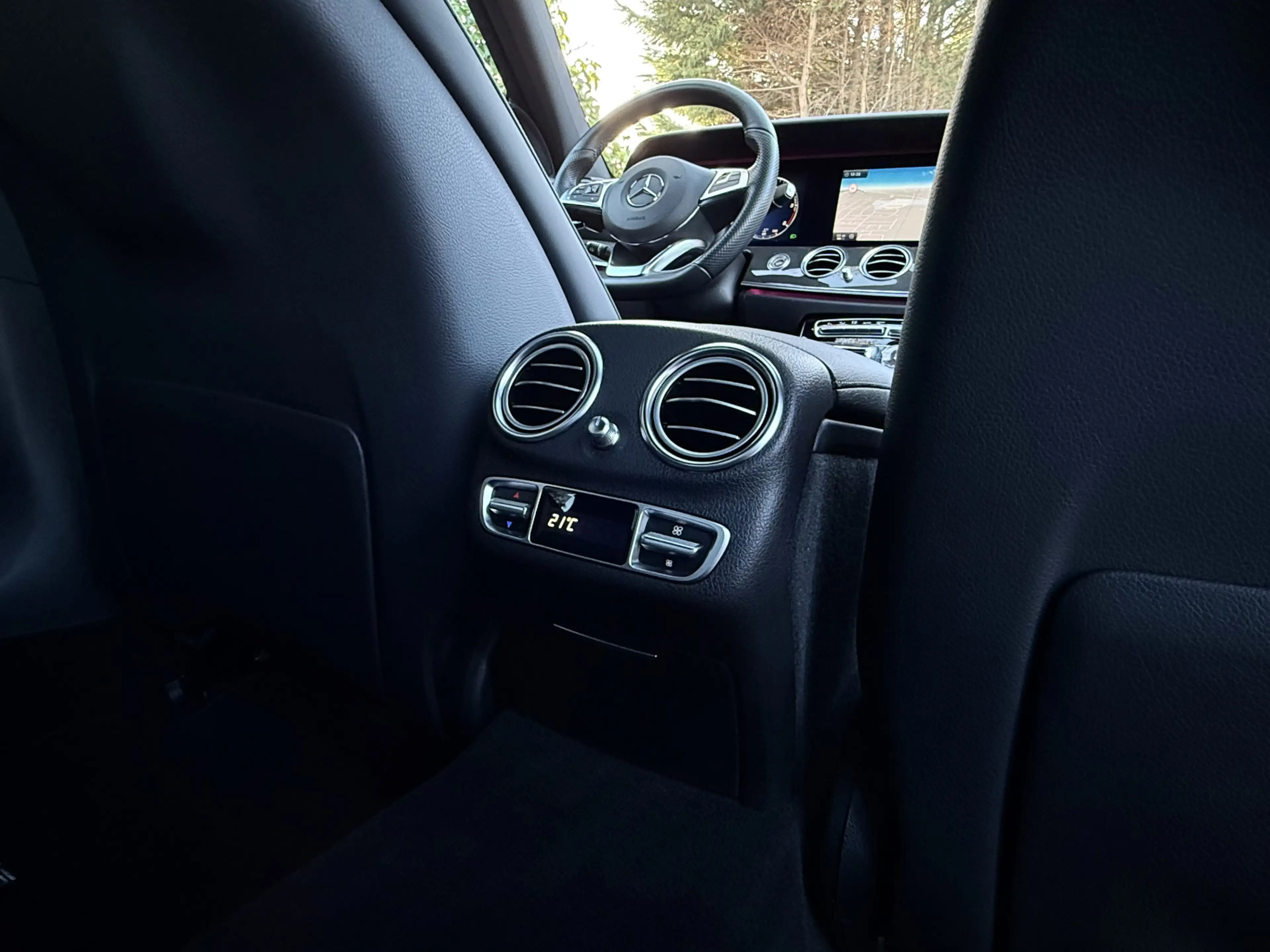 Mercedes-Benz E 350 350d V6 AMG I Luchtvering I Carbon I 20" I VOL! — photo 39