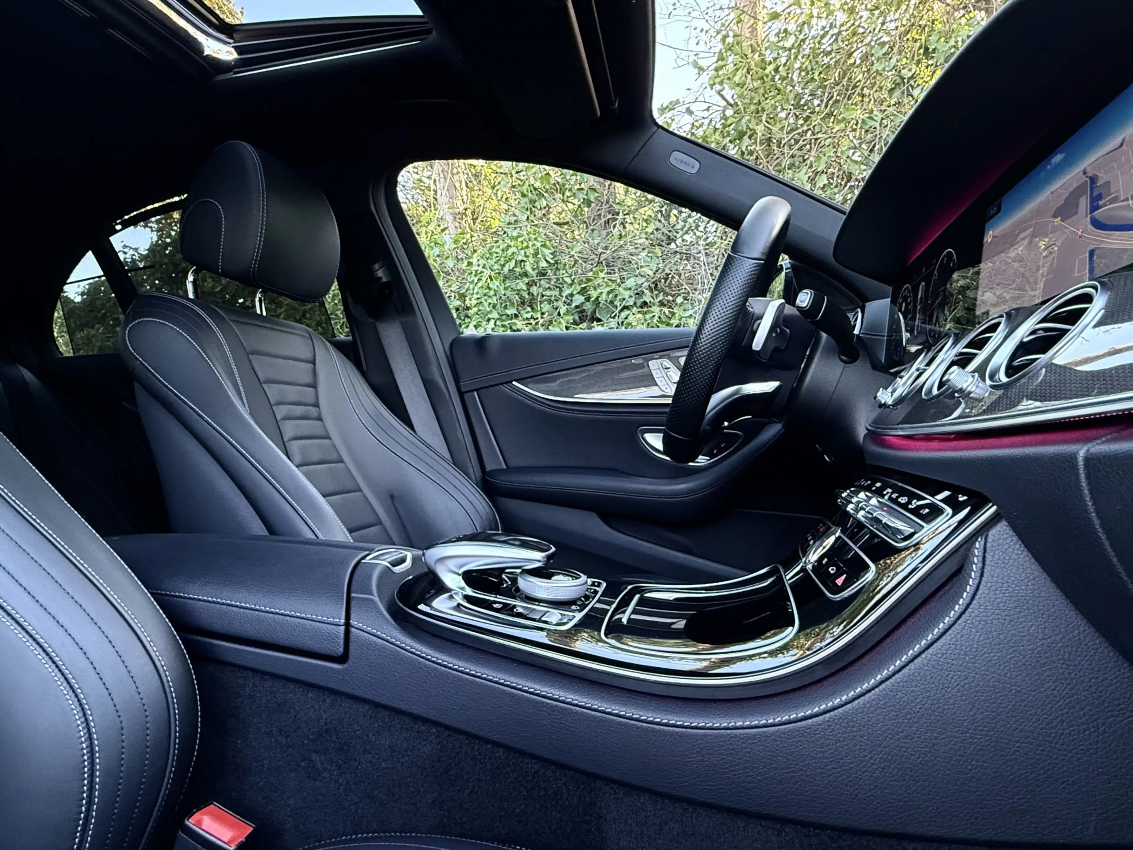 Mercedes-Benz E 350 350d V6 AMG I Luchtvering I Carbon I 20" I VOL! — photo 13
