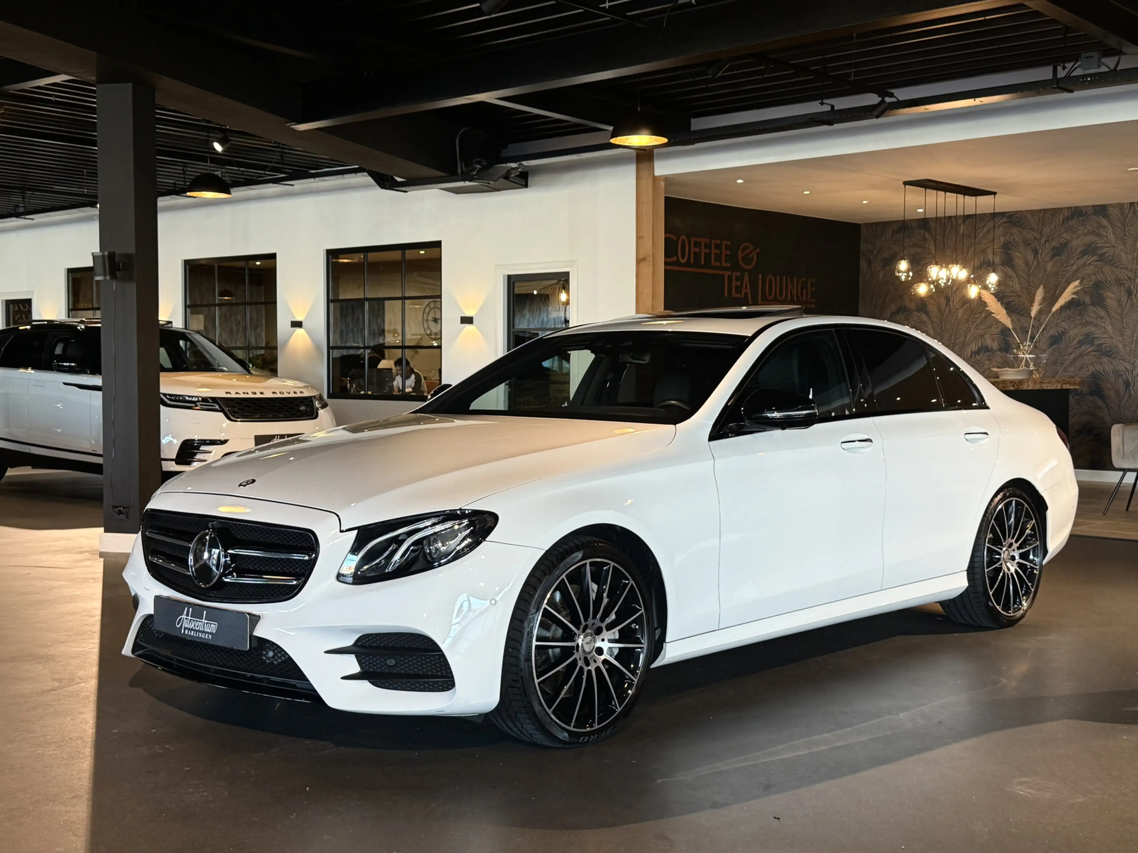 Mercedes-Benz E 350 350d V6 AMG I Luchtvering I Carbon I 20" I VOL! — photo 24