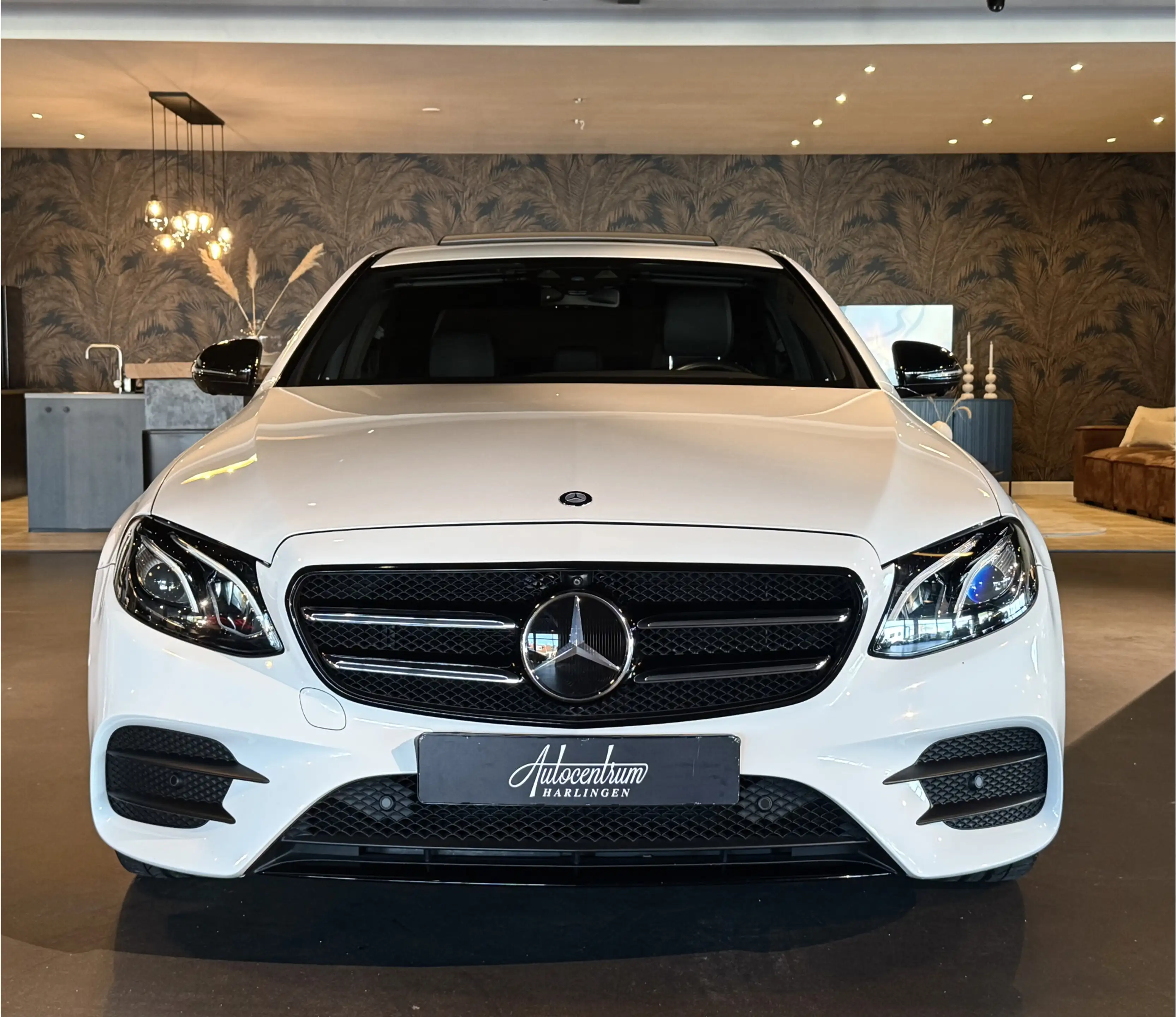 Mercedes-Benz E 350 350d V6 AMG I Luchtvering I Carbon I 20" I VOL! — photo 8