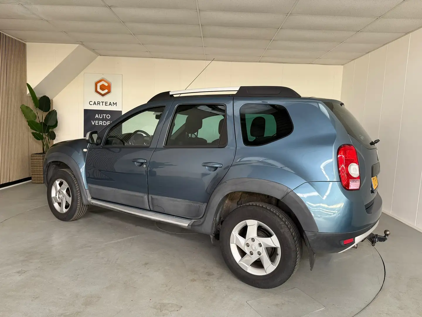 Dacia Duster 1.6 Lauréate 2wd Airco, LMV, Trekhaak Blu/Azzurro - 2