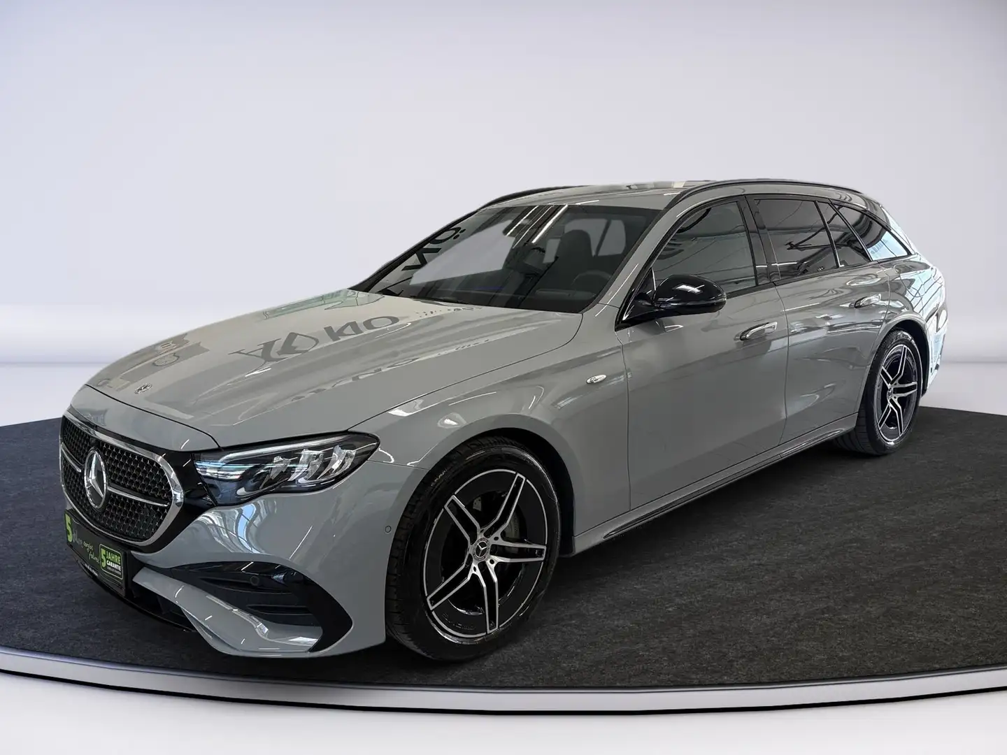Mercedes-Benz E 300 T de 4M AMG LINE AHK DISTRONIC NIGHT PAKET Grau - 2