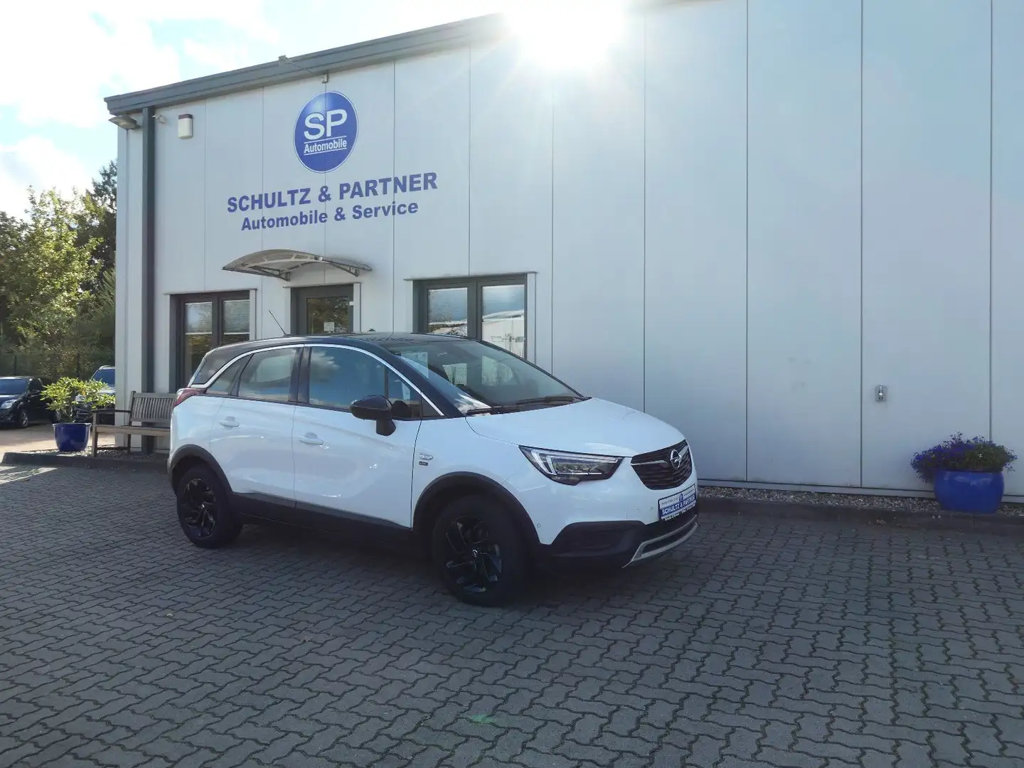 Opel Crossland X 2020 // AHK, Car-Play, Zahnr. Neu! Weiß - 1