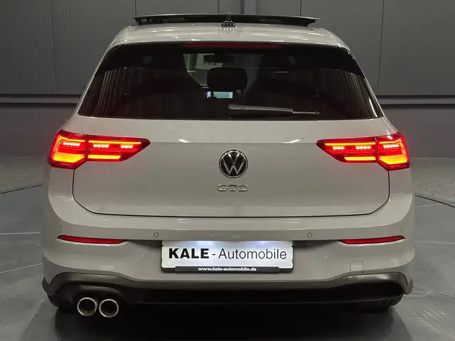 Volkswagen Golf view 4