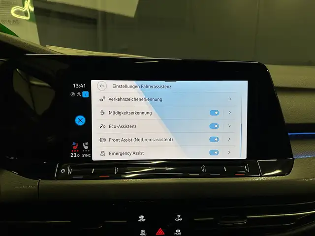 Volkswagen Golf view 27