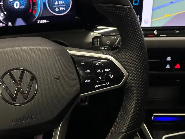 Volkswagen Golf view 20