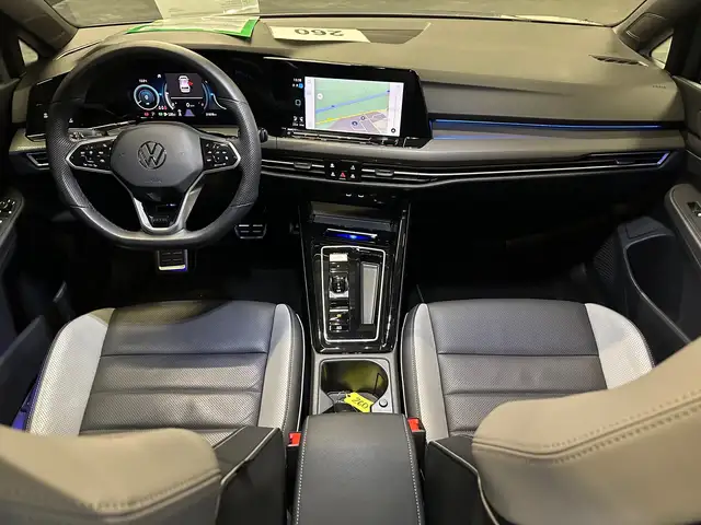 Volkswagen Golf view 13
