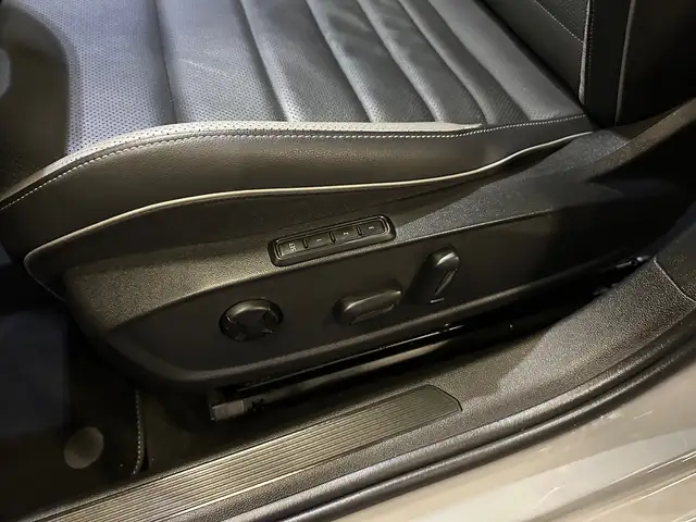 Volkswagen Golf view 16