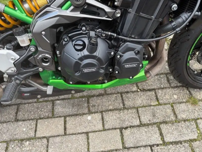 Kawasaki Z 900 - foto 2