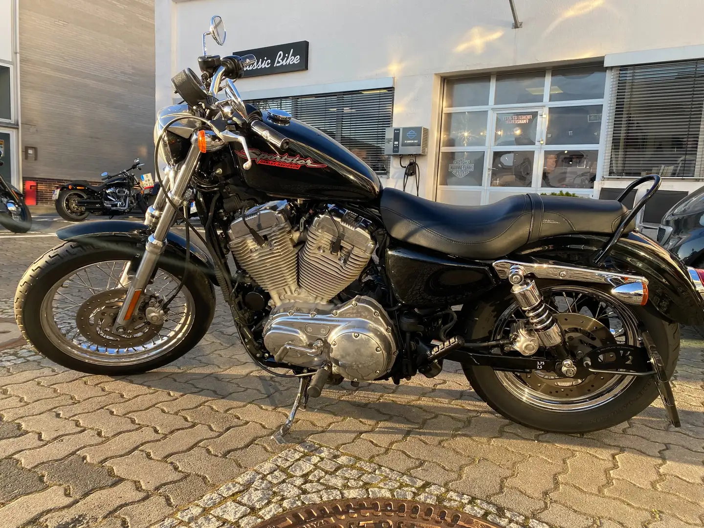 Harley-Davidson Sportster 883 XL2 Black - 2