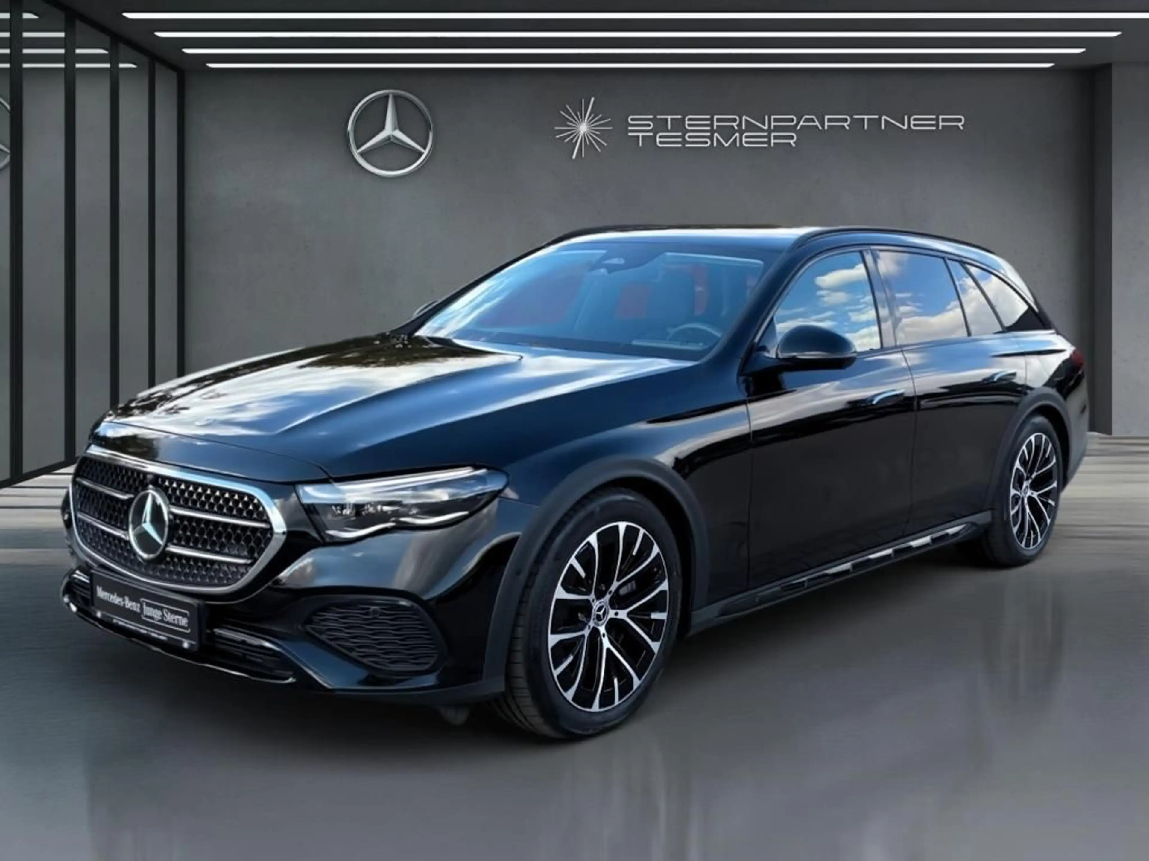 Mercedes-Benz E 300 de 4M T ALL Terrain Burm.4D AHK Digital.Li